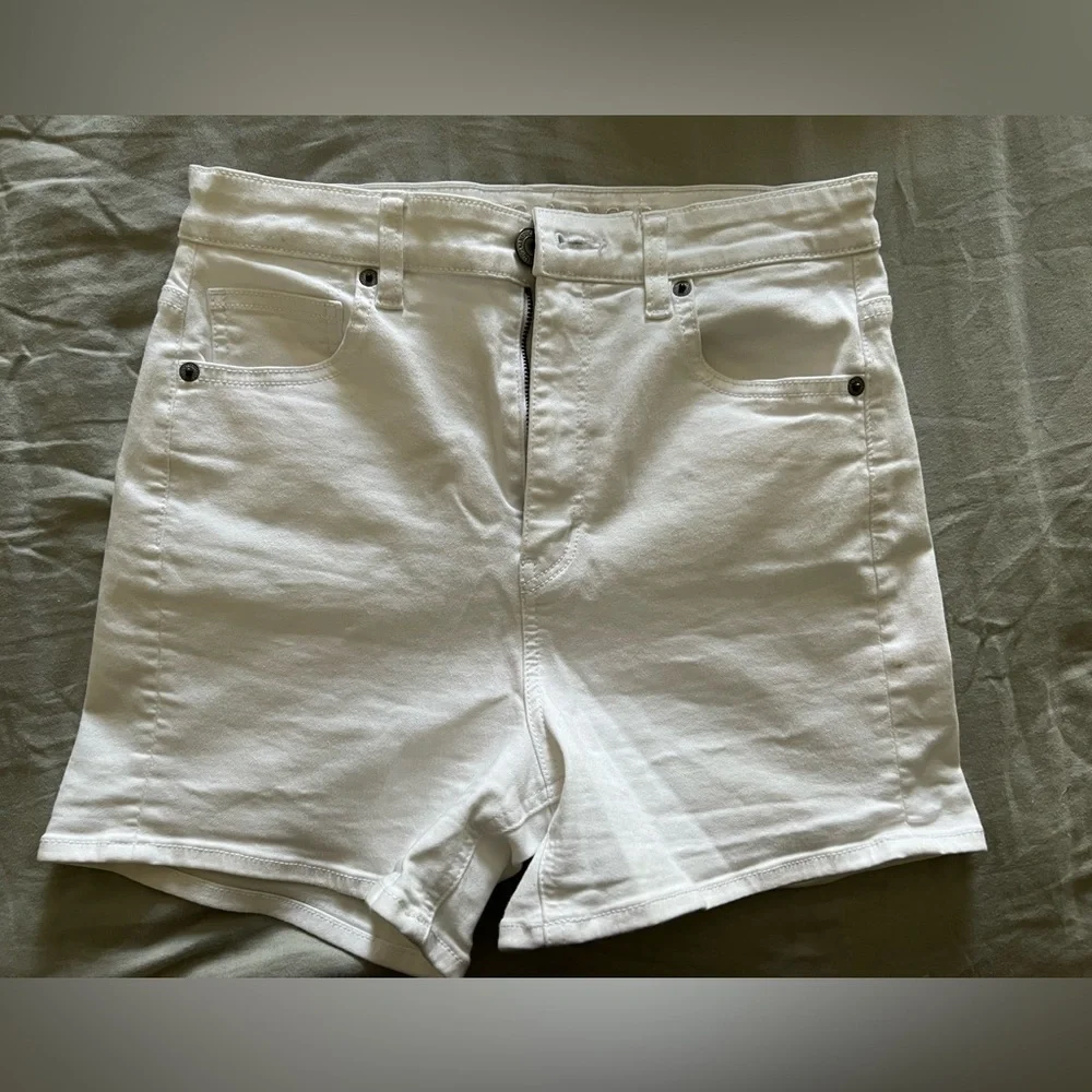 American eagle white shorts - Picture 1 of 5